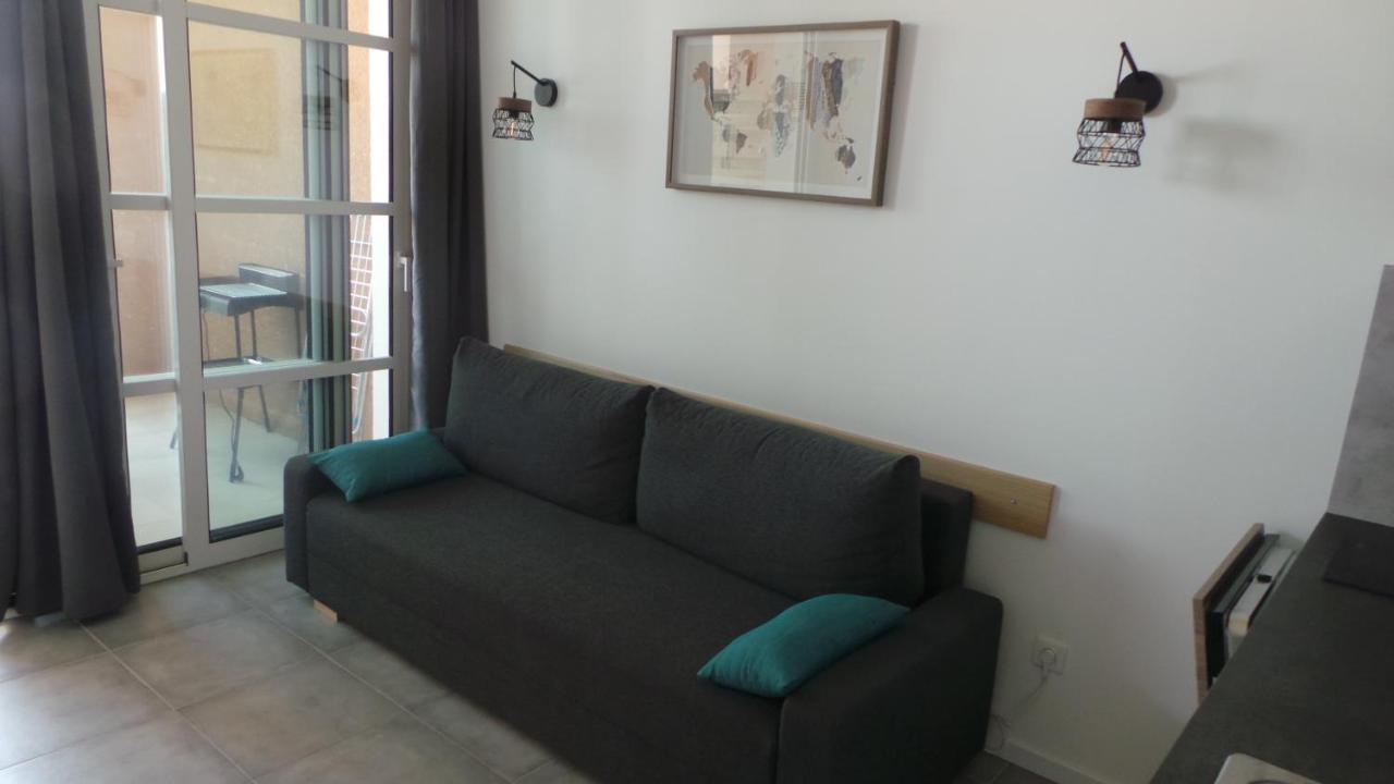 Appartements Modernes Vue Mer A Cap Esterel Saint-Raphaël エクステリア 写真