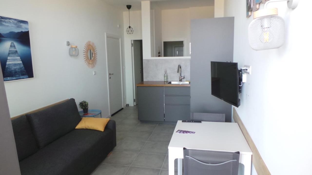 Appartements Modernes Vue Mer A Cap Esterel Saint-Raphaël エクステリア 写真